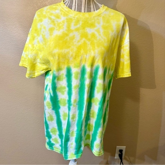 Tie Dye T-Shirt Large Gildan Yellow Green White Short-Sleeved 100% Cotton Tee - Picture 1 of 12